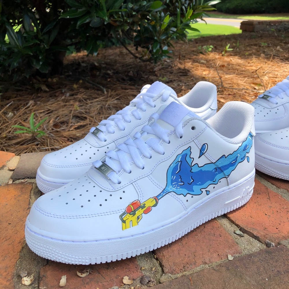 Water Gun - Picture 4 of 6